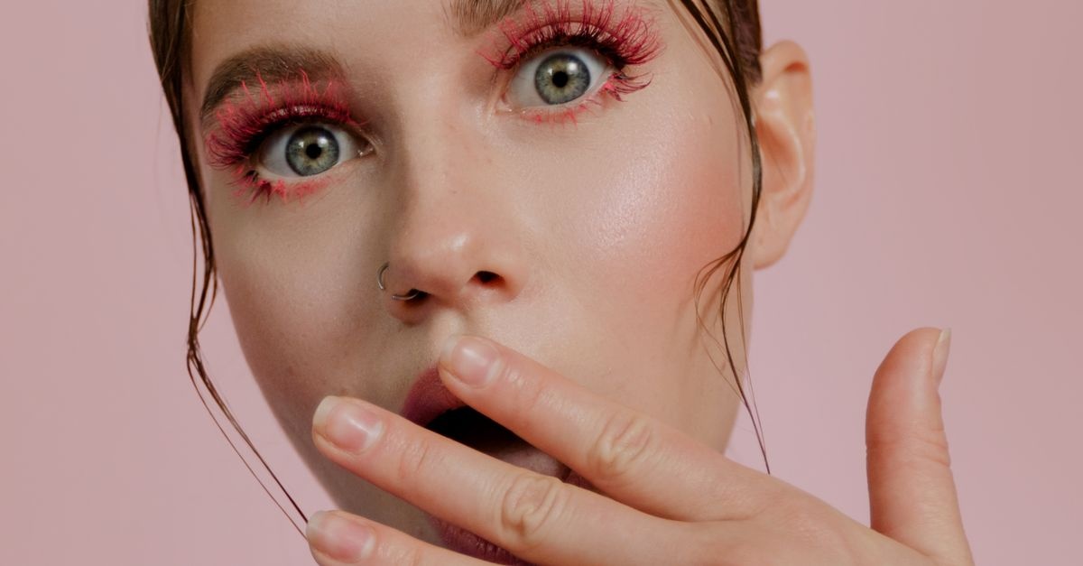 Eyeliner przy opadającej powiece: trik, dzięki któremu kreska zawsze wygląda idealnie